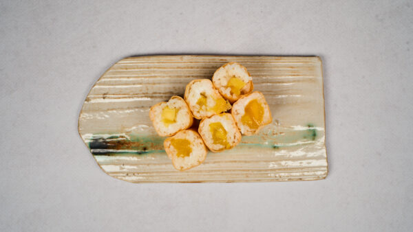 Hosomaki Mango z Wegan Serkiem w Papierze Sojowym